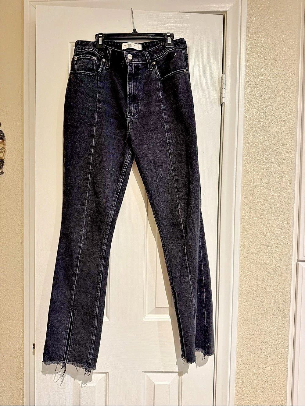 Abercrombie & Fitch Curve Love High Rise High Rise Black Jeans | Size 28S